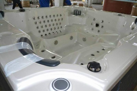 Спа-бассейн Bigeer Септо BG-8832 Спа-бассейн Bigeer Септо BG-8832